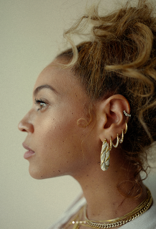 Our Favorite Beyoncé Hairstyles of 2017
